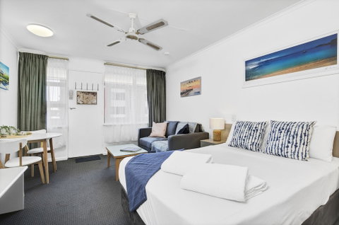 Bayscape Studio Glenelg - Accommodation Cooktown 1