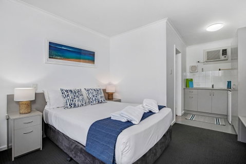 Bayscape Studio Glenelg - Accommodation Cooktown 0