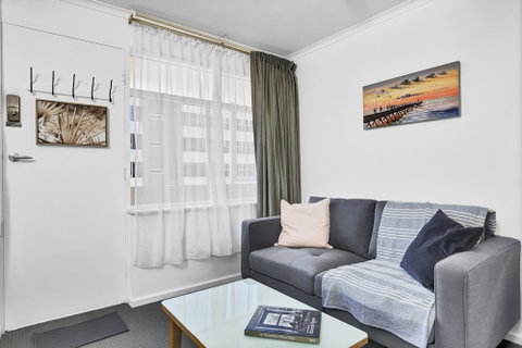 Bayscape Studio Glenelg - Accommodation Cooktown 6