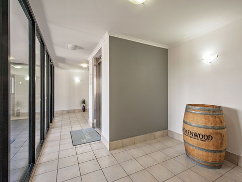 Shoal Bay Beachclub Apartments - Accommodation Cooktown 0