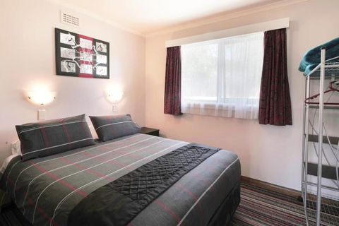 Georges Bay Apartments - Accommodation Cooktown 3