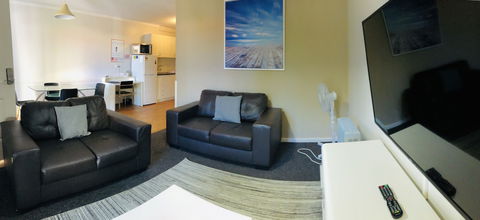 West Beach Lagoon 107 - Accommodation Cooktown 2