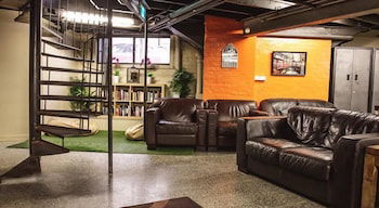 Mad Monkey Backpackers Bayswater - Accommodation Cooktown 2