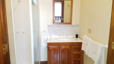 The Postmaster Inn BnB - Accommodation Cooktown 6