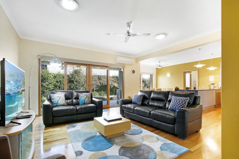Apartments On Church - Unit 7 - Accommodation Cooktown 4