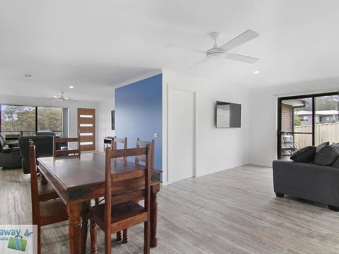 Rays On Elizabeth Parade - Accommodation Cooktown 5