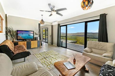Eagles Loft - Accommodation Cooktown 0
