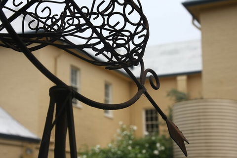 The Globe Inn - Accommodation Cooktown 3