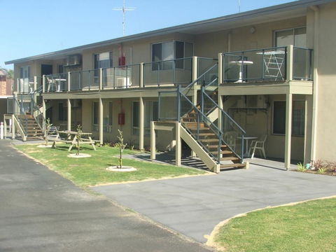 Ocean Drive Motel - Accommodation Cooktown 0