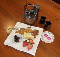 Ayr Bed  Breakfast on McIntyre - Accommodation Cooktown