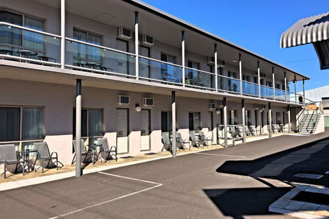 New England Motor Inn - Accommodation Cooktown 7