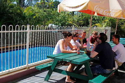 Palace Backpackers Hervey Bay - Accommodation Cooktown 2