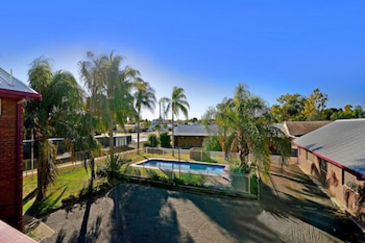 Bourke NSW Accommodation Cooktown