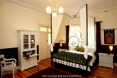 The Vintage Bed & Breakfast - Accommodation Cooktown 1