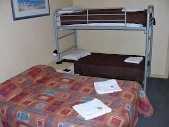 Jurien Bay Hotel - Accommodation Cooktown 6