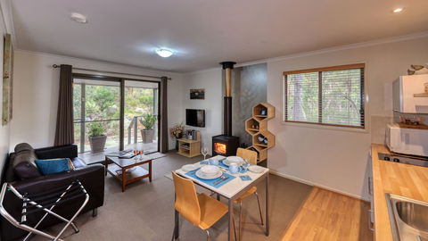 31 The Rocks - Accommodation Cooktown 5