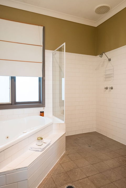 Clonmara Country House & Cottages - Accommodation Cooktown 5