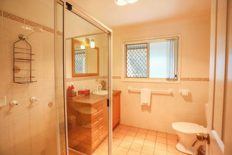 Misty Glen Cottage - Accommodation Cooktown 6