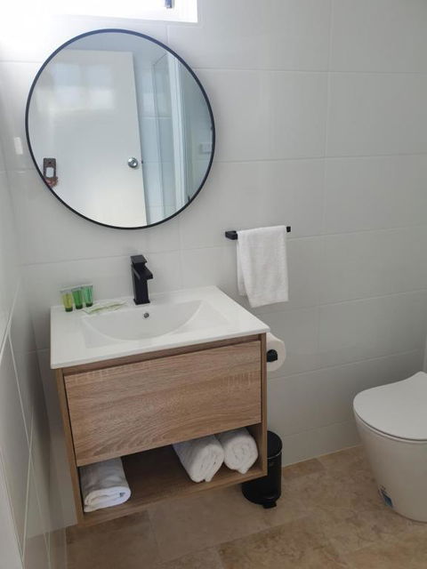 Sandpiper Motel Ulladulla - Accommodation Cooktown 2
