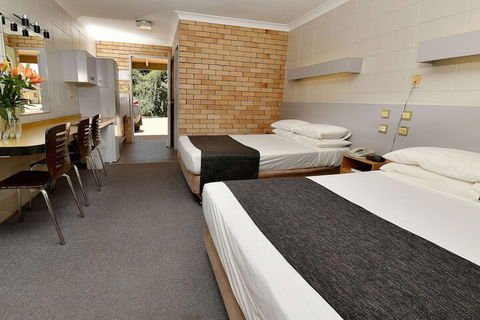 Burke And Wills Motor Inn - Accommodation Cooktown 7
