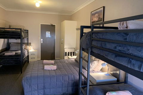 Aalberg Chalet - Accommodation Cooktown 7