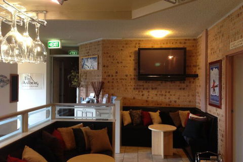 Aalberg Chalet - Accommodation Cooktown 2