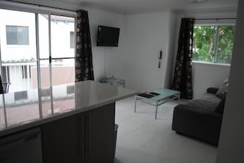 Costa D'ora Apartments - Accommodation Cooktown 6