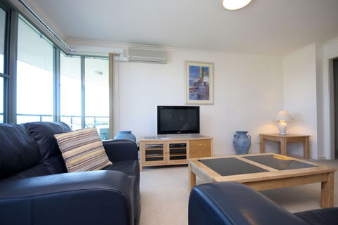 Sails Luxury Apartments, Forster - Accommodation Cooktown 4