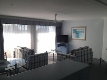 Breakers Apartments Mollymook - Accommodation Cooktown 6