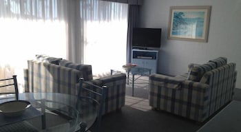 Breakers Apartments Mollymook - Accommodation Cooktown 3