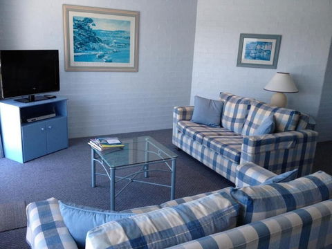 Breakers Apartments Mollymook - Accommodation Cooktown 5