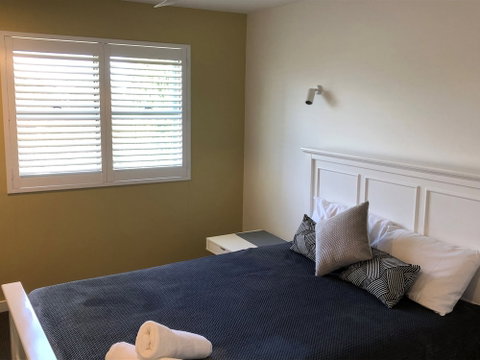 Camargue Beachfront Apartments - Accommodation Cooktown 4