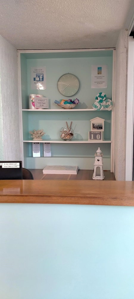 Camargue Beachfront Apartments - Accommodation Cooktown 2