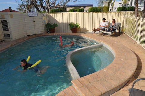 Mollymook Surfbeach Motel And Apartments - Accommodation Cooktown 1