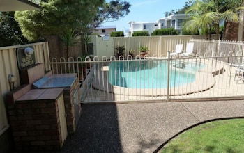 Mollymook Surfbeach Motel And Apartments - Accommodation Cooktown 2