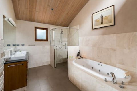 Aiyana Retreat - Accommodation Cooktown 0