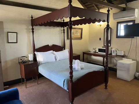 Settlers House York - Accommodation Cooktown 1