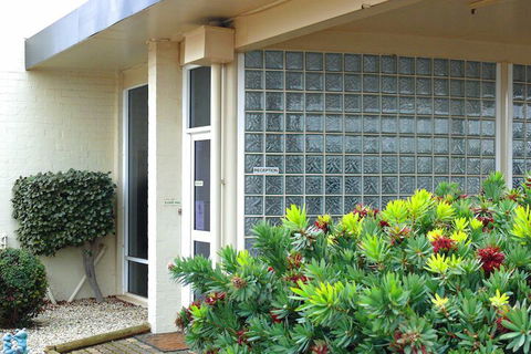 Charles Sturt Motor Inn West Wyalong - Accommodation Cooktown 2