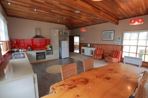 Cable Station Accommodation - Accommodation Cooktown 1