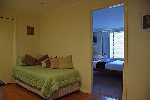 Cole House Apartments - Accommodation Cooktown 7