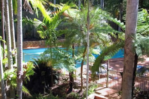 Sea Point Ocean Apartments - Accommodation Cooktown 2