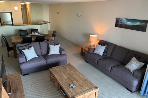 Sea Point Ocean Apartments - Accommodation Cooktown 3