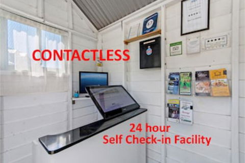 Sails Elegant Spacious Beach Villa - Accommodation Cooktown 0