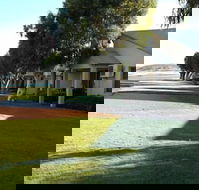 Pelican Shore Villas - Accommodation Cooktown