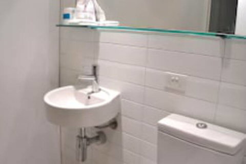 Royal Stays Apartments Docklands - Accommodation Cooktown 7