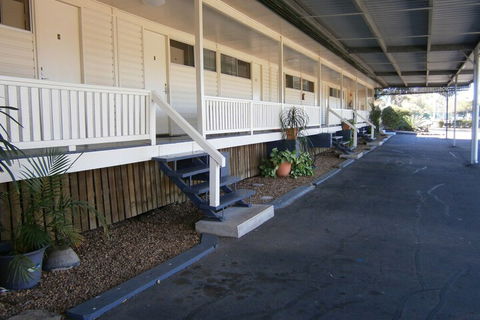 Kellys Motel Oakey - Accommodation Cooktown 6