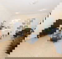 Colonial Court Villas - Accommodation Cooktown