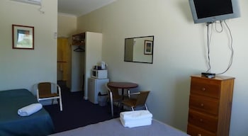 Watersedge Motel - Accommodation Cooktown 5