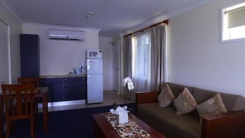 Watersedge Motel - Accommodation Cooktown 3