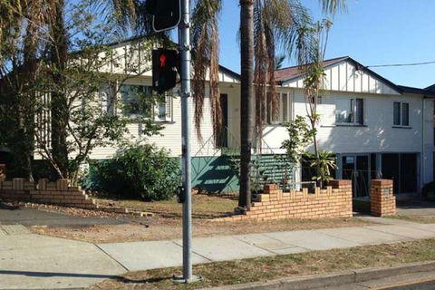 Some Rooms Backpacker - Accommodation Cooktown 7